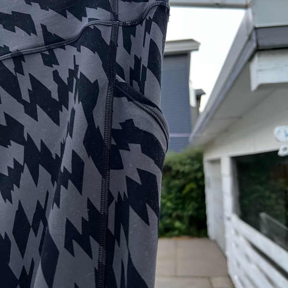 SOLD-Lululemon Invigorate leggings - Picture 2 of 3